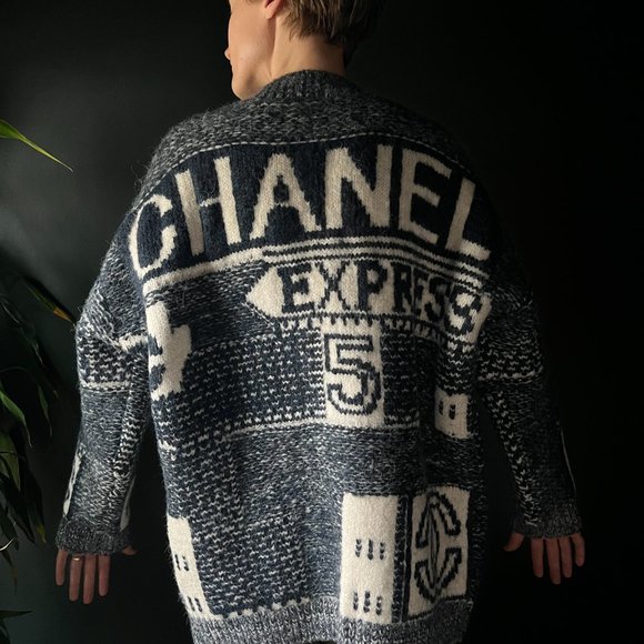 Chanel Logo Cardigan - Picture 3 of 6